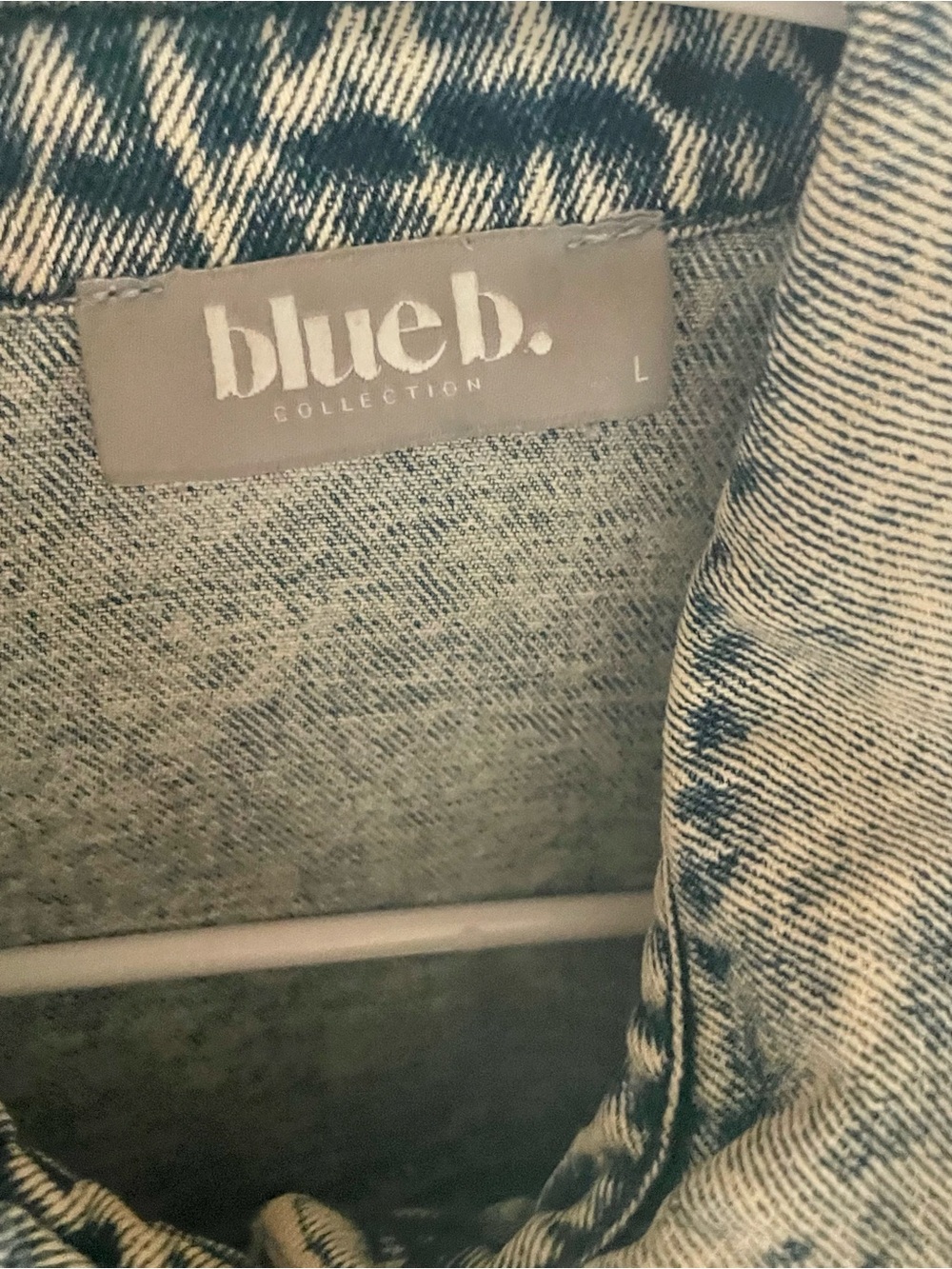 blue b. Women's Light Wash Embellished Jean Jacket - Light Blue - Picture 3 of 3